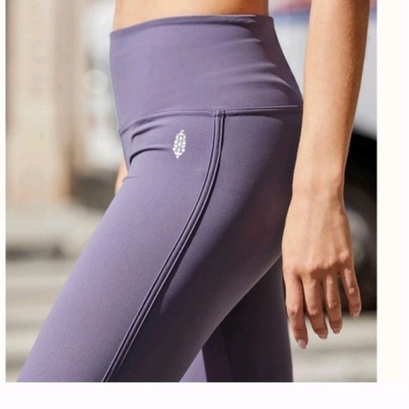 Free People Movement Womens Purple Revelation Yoga Leggings XS - Picture 2 of 12